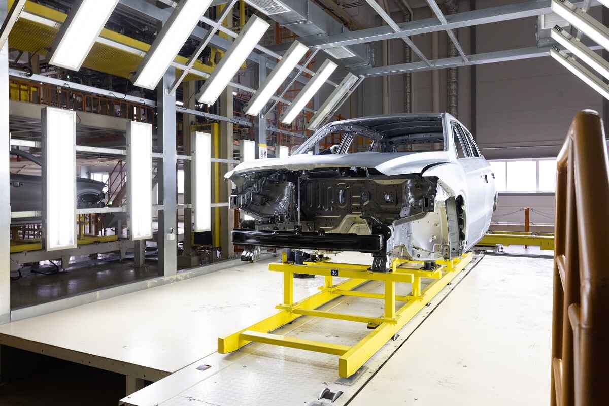 Digital Strategies for Effective Automotive Lightweighting